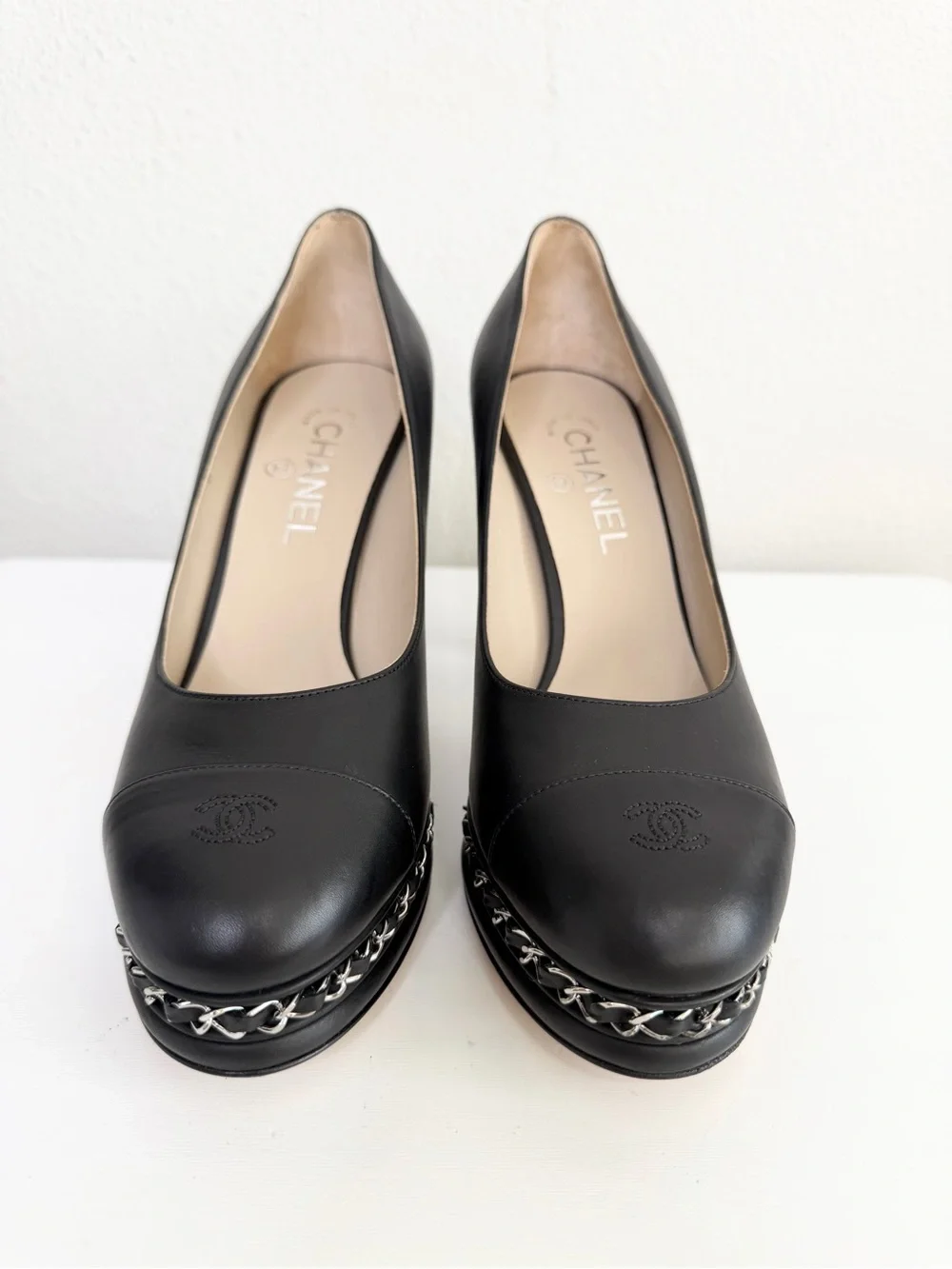 NEW CHANEL Black Leather Platform Pumps with Silver Chain Trim Size 39